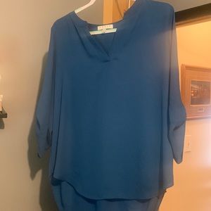 Blue Three Quarter Sleeve Blouse Size Large